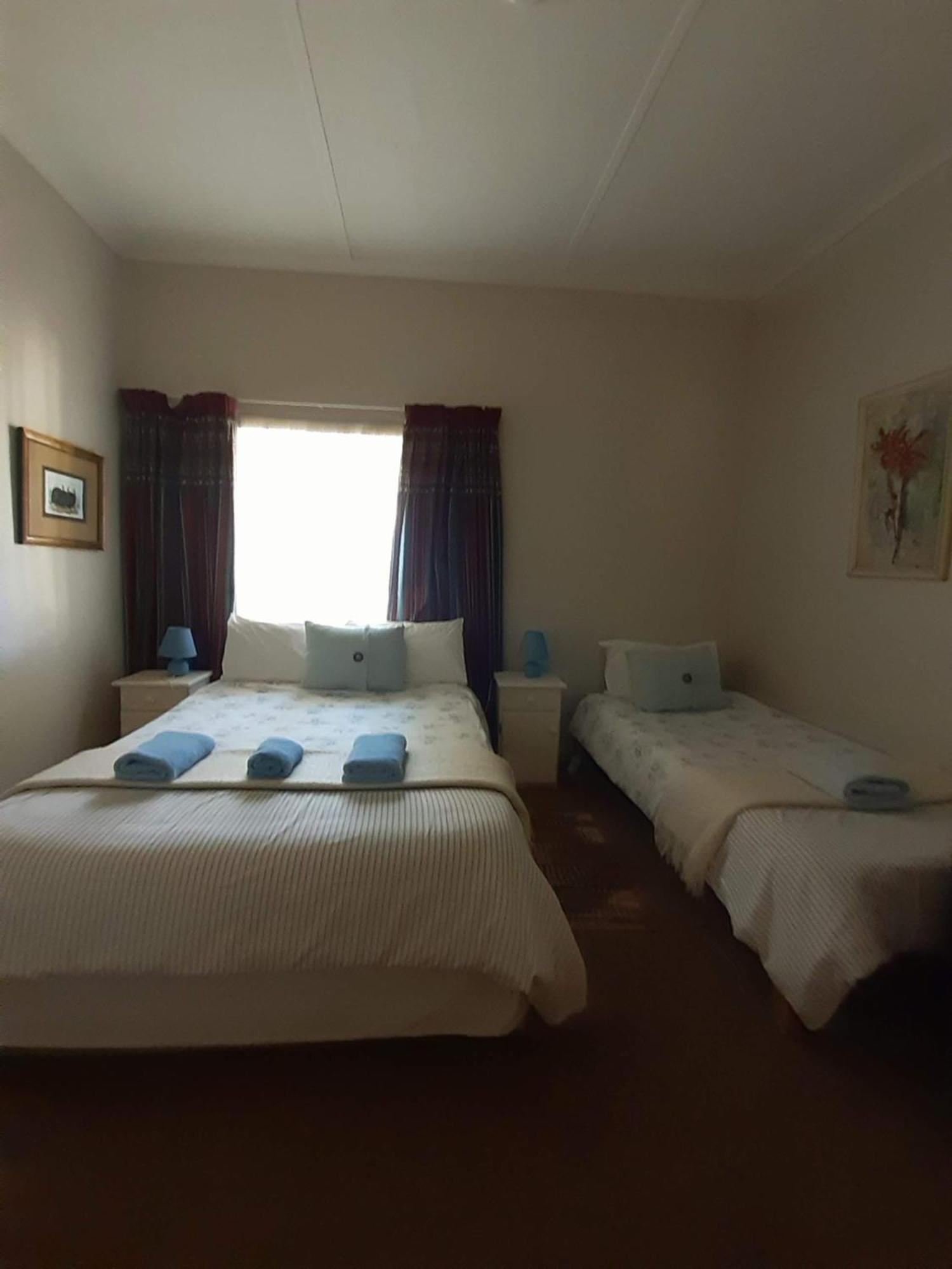 Sutherland Guest House Oda fotoğraf
